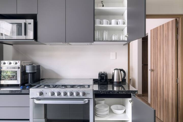 Blueground | Cuauhtemoc, furnished & equipped gallery image 5