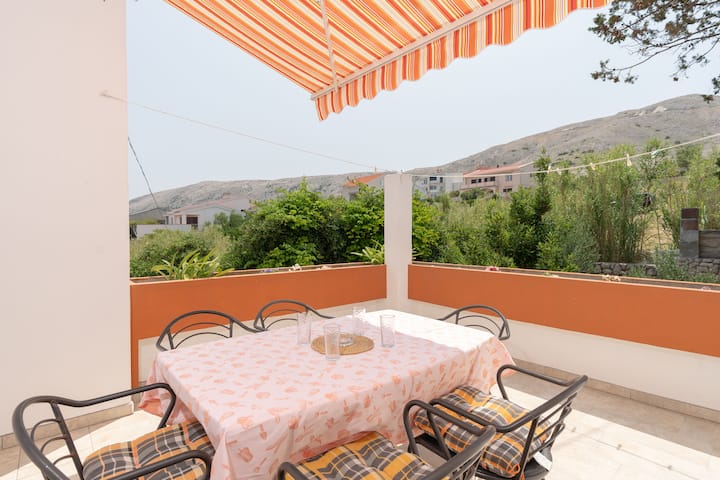 Appartement Ivo (104591-a2) - Karlobag