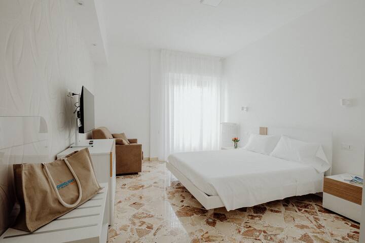 Spacious Apartment up to 10 guests