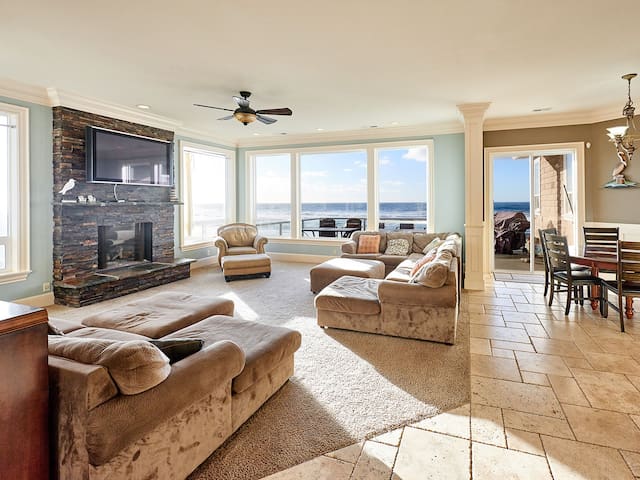 Together Vacation Rentals managed Airbnb listing 1
