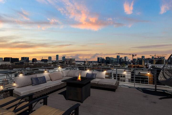 Arch One ~ New Joint Listing ~ 24 Beds in Gulch gallery image 2