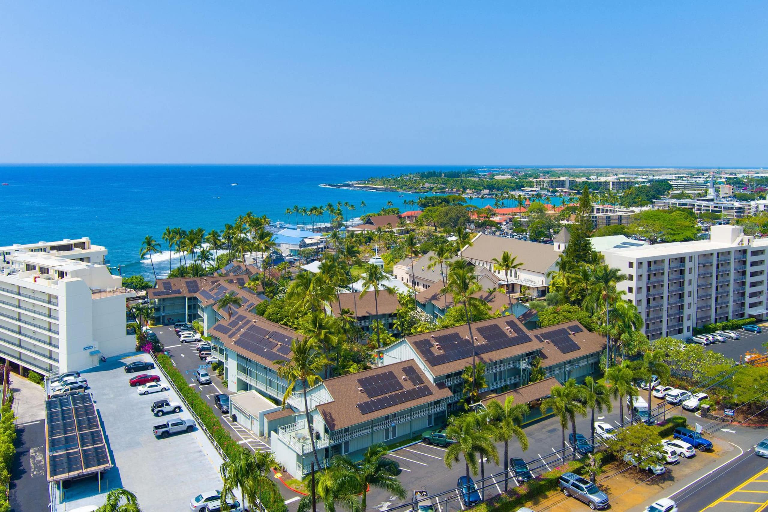 Condo in Kailua-Kona · ★4.67 · 1 bedroom · 2 beds · 1 private bath - Image 33