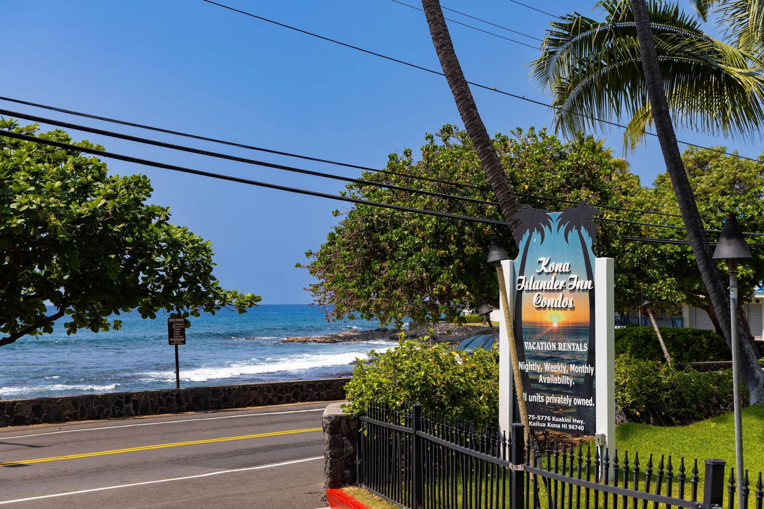 Condo in Kailua-Kona · ★4.67 · 1 bedroom · 2 beds · 1 private bath - Image 39