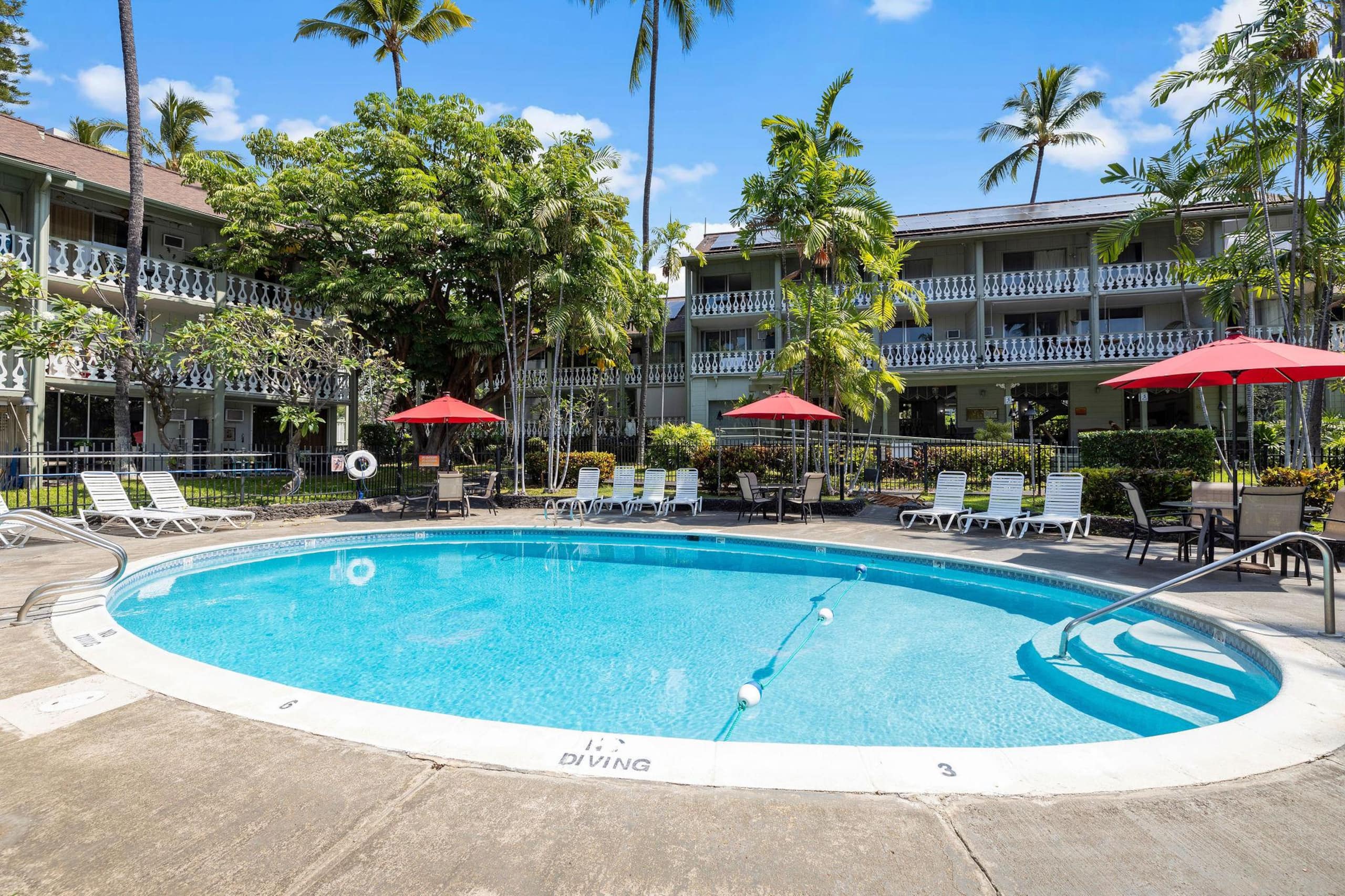Condo in Kailua-Kona · ★4.67 · 1 bedroom · 2 beds · 1 private bath - Image 22