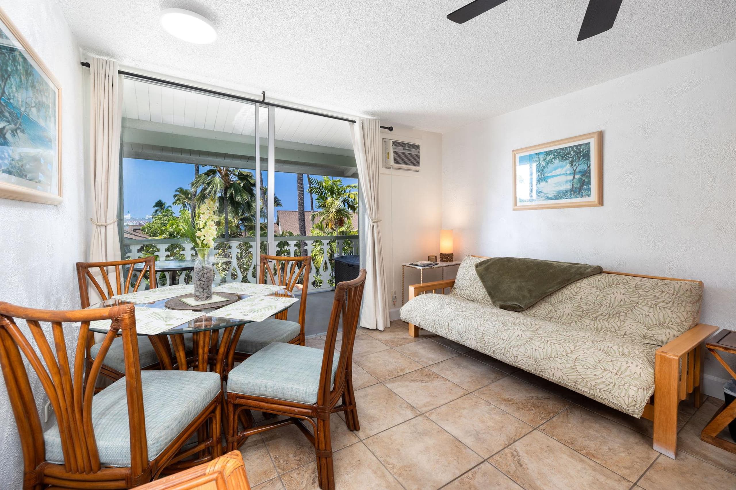 Condo in Kailua-Kona · ★4.67 · 1 bedroom · 2 beds · 1 private bath - Image 18