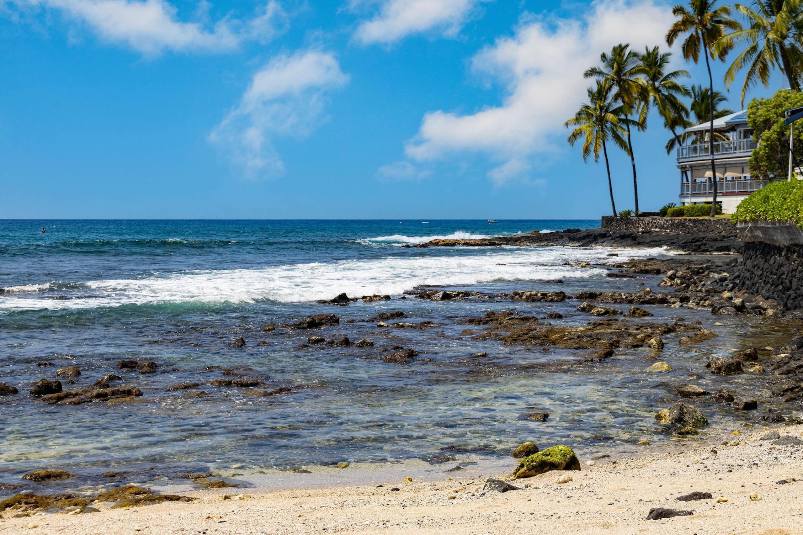 Condo in Kailua-Kona · ★4.67 · 1 bedroom · 2 beds · 1 private bath - Image 35