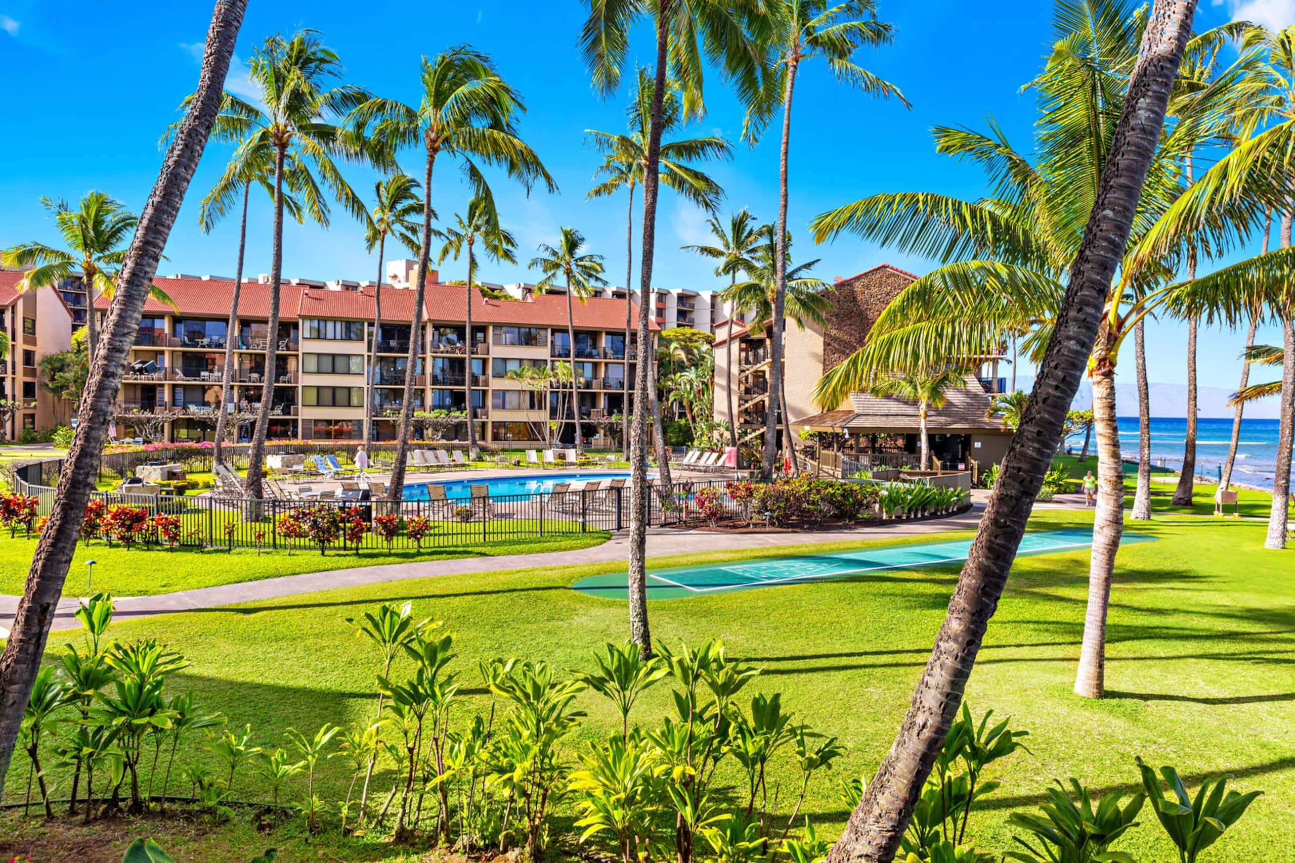 Condo in Lahaina · ★5.0 · 1 bedroom · 2 beds · 1 bath - Image 5