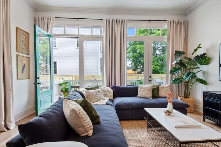 Retreat near Frenchmen | Heated Private Pool