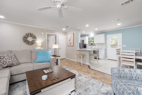 Popular Airbnb listing: Live Oak Hideaway-Beach-Families in Midway