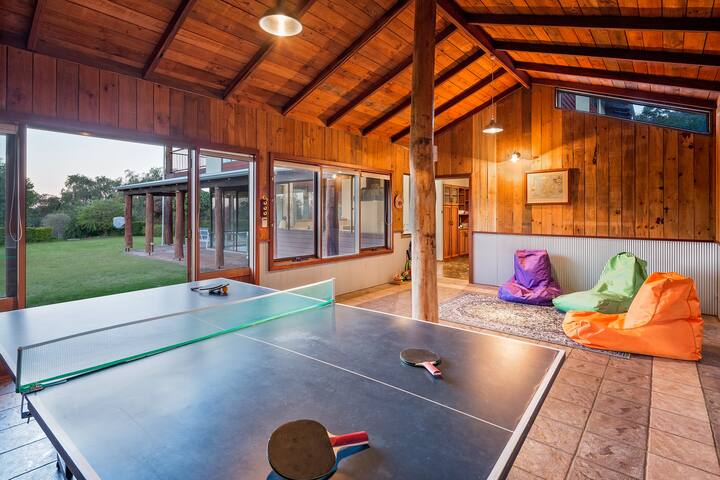 The Manor: Family Country Retreat Near the Coast gallery image 5