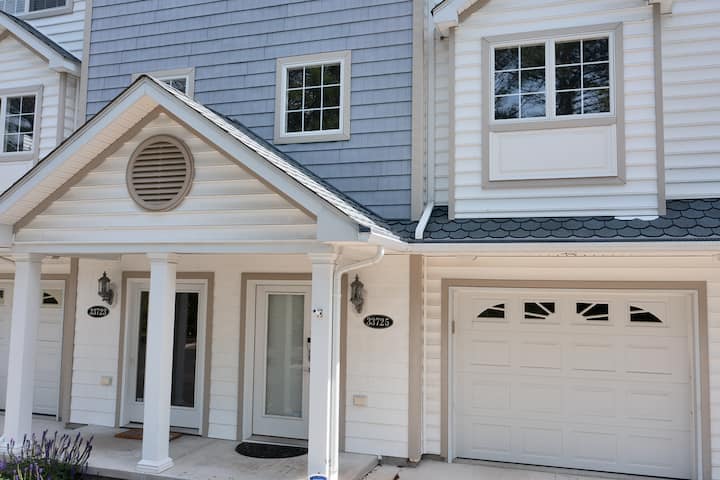 Sleeps 11 - 4 Bed, 5 Bath Near Bethany Beach - Bethany Beach, Delaware
