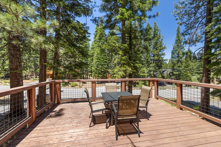 Adorable Dog Friendly Home Neartrails - Truckee, CA