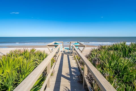 Oceanfront Home w/ Two Master Suites, Large Deck