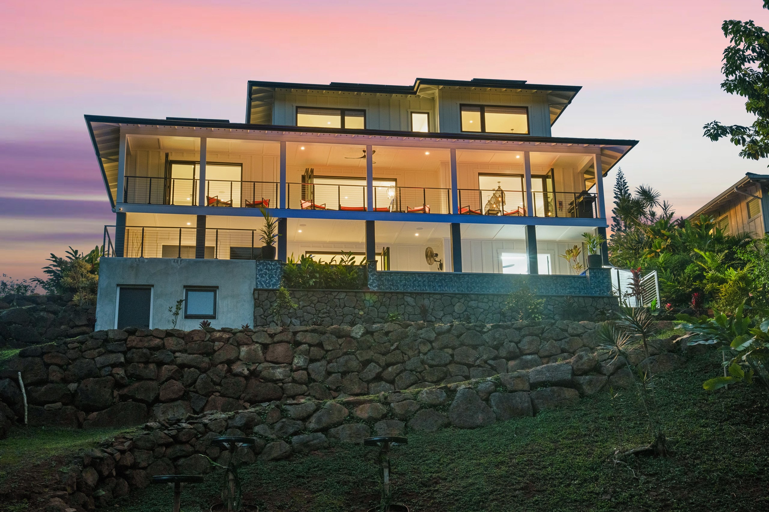 Modern Luxury Meets Tranquility - Photo 35