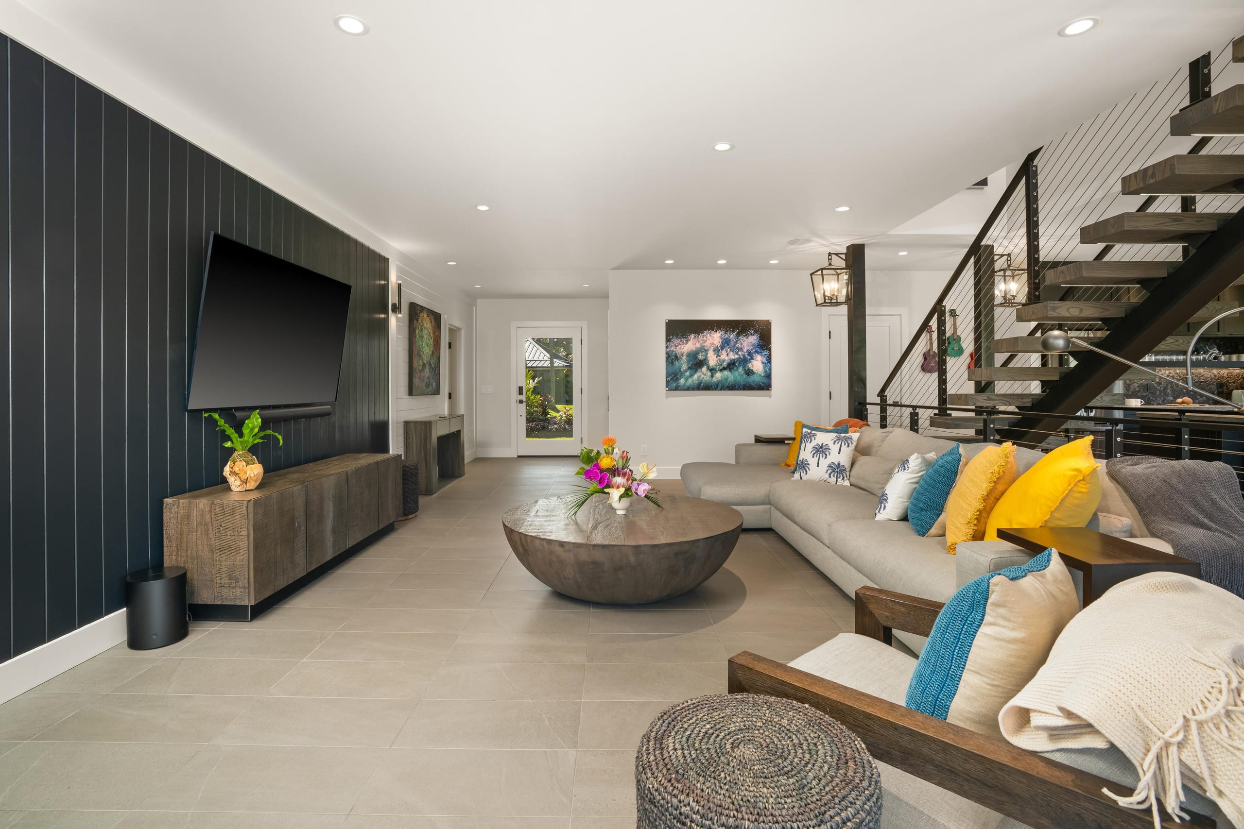 Modern Luxury Meets Tranquility - Photo 6