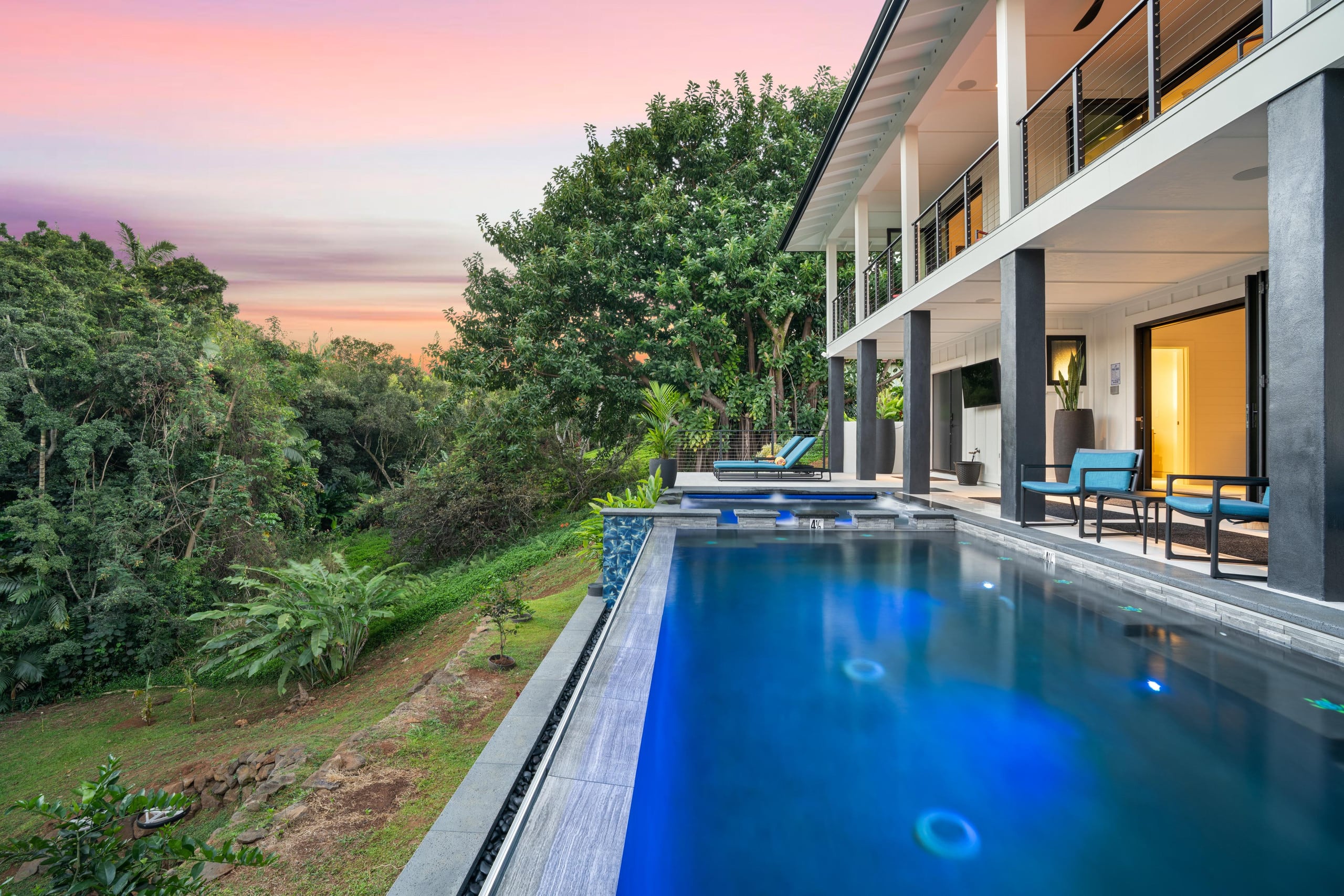 Modern Luxury Meets Tranquility - Photo 3