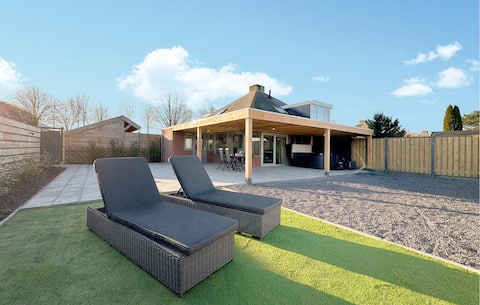 Gorgeous home in Stavenisse