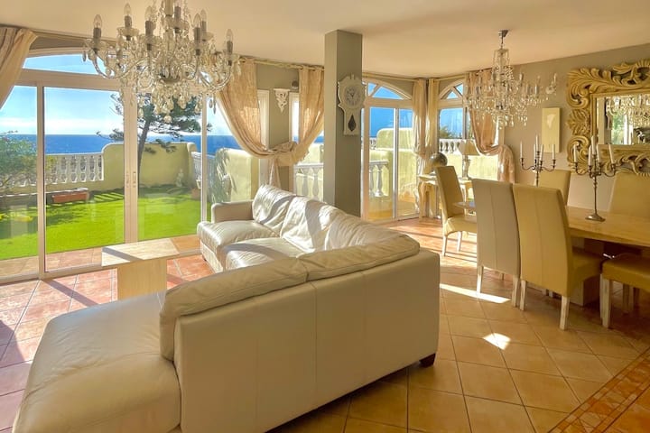 Villa - Sleeps 4 - Jacuzzi - Garden - Pet Friendly - El Médano