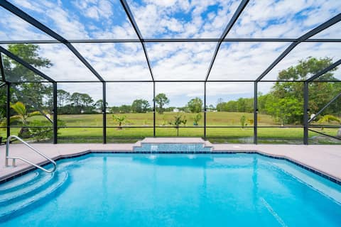 Heated Pool 4BR Retreat – Family Friendly