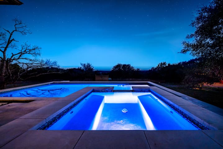 Luxe Ranch Life-Heated Pool+Spa. 10 Min Downtown!