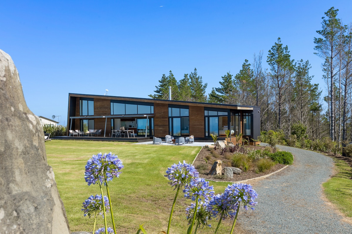 Skyline Lodge - Leigh Coastal Paradise - Houses for Rent in Leigh