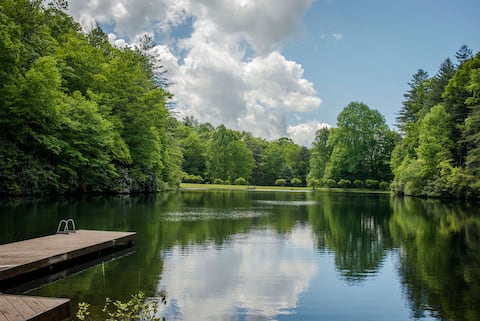 Emerald Lake-Private-Lakefront-Families-Sleeps 20