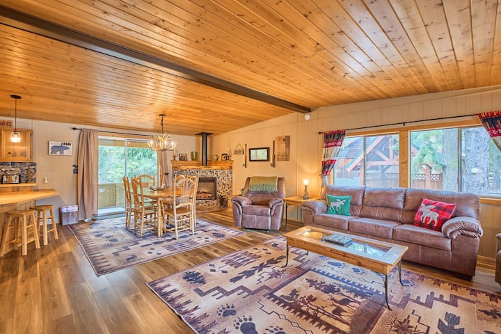 Heavenly Lake Haven -Relax At This Peaceful Home - Lake Chelan, WA