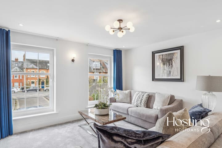 Queens Mews, Brand New Luxury Home With Parking - Henley-on-Thames