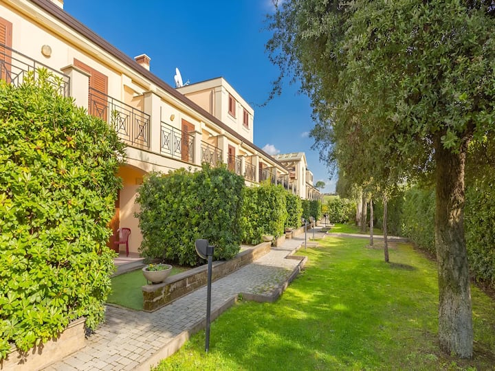 Appartement De 4 Pièces Avec Jardin - Roma, Italia