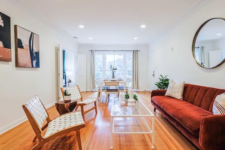 Designer Townhome Retreat | Central Beverly Hills - Los Angeles, CA
