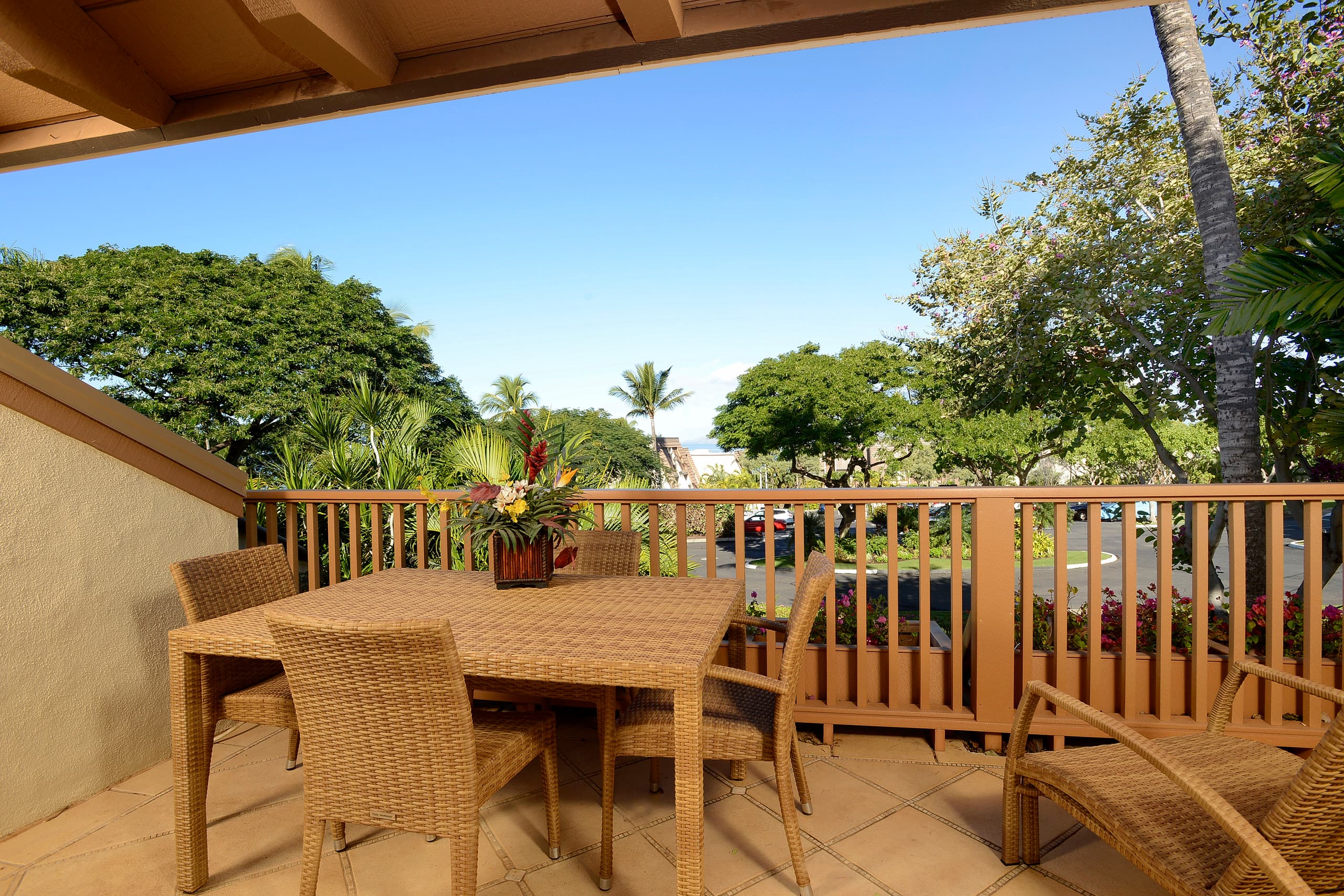 Ocean View, Large Lanai, A/C, Near Beach, MKB210 - Image 1