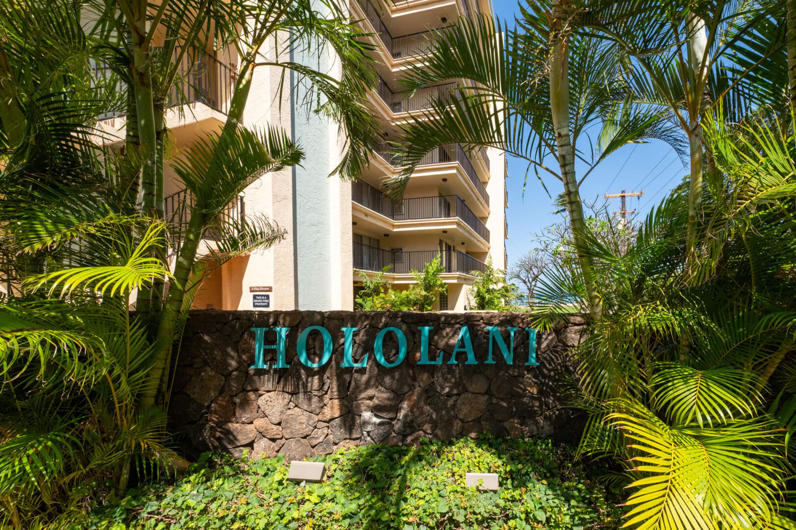 Home in Lahaina · ★5.0 · 2 bedrooms · 3 beds · 2 private baths - Image 28