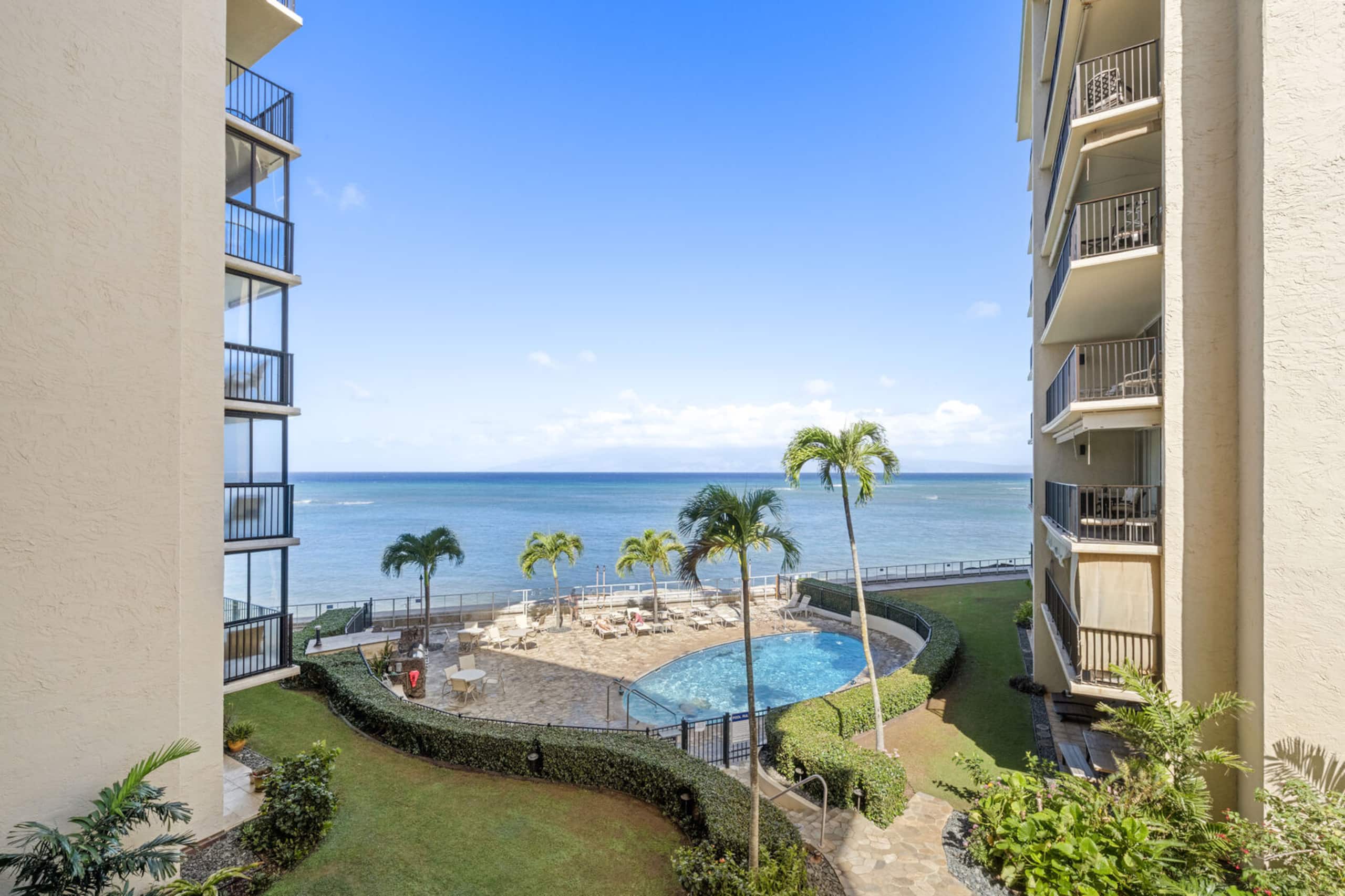 Home in Lahaina · ★5.0 · 2 bedrooms · 3 beds · 2 private baths - Image 2