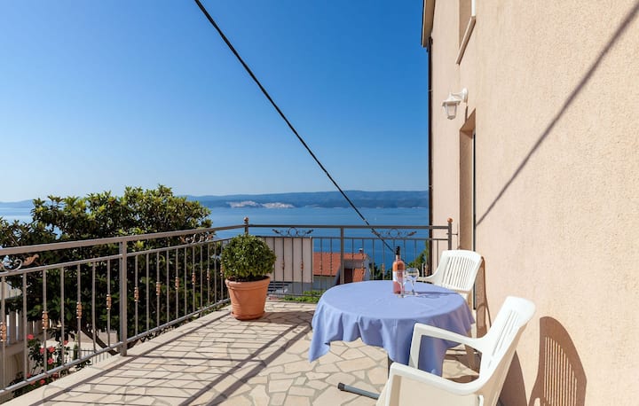 Appartement Ana (106811-a2) - Omiš