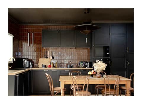Top performing Airbnb: Haus Rosi - Warm, Textural Hilltop Escape in Daylesford