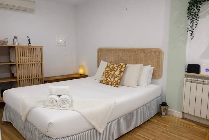 Cozy Studio In Atocha For 3 Pax - Madrid