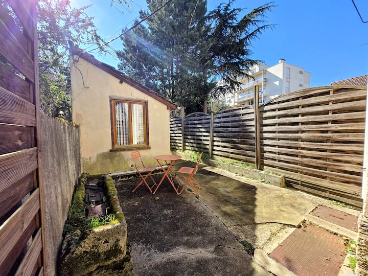 Saint Georges Studio Auxerre - Terrasse - Parking - Auxerre
