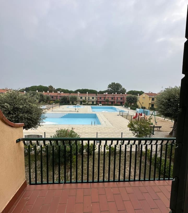 Appartement Meublé Avec Goût Avec Piscine Et Aire - Bibione