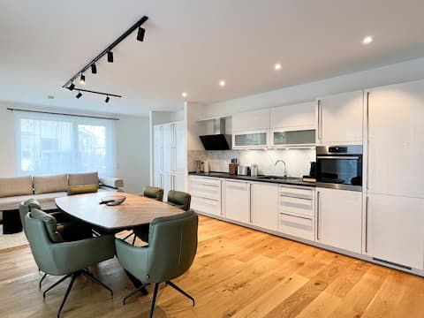 YUVA HOMES 4A-4 Zimmer - 100m2/Terrace/2 Bäder/TG