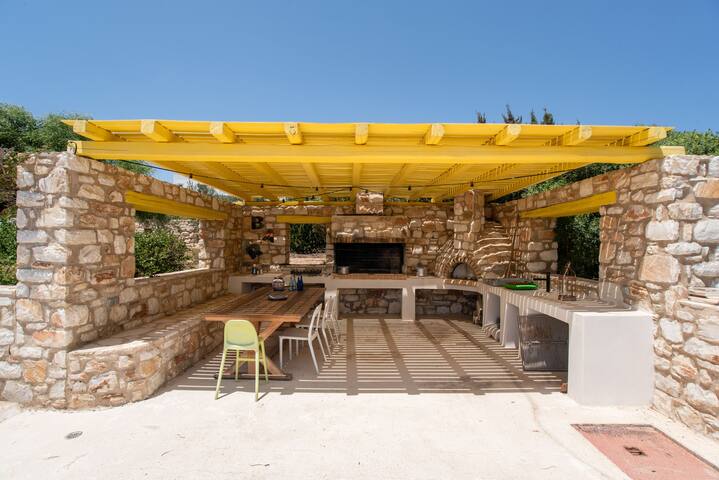 Nena’s Cycladic Villa gallery image 3