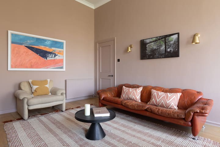 Ladbroke Grove XV by onefinestay gallery image 3