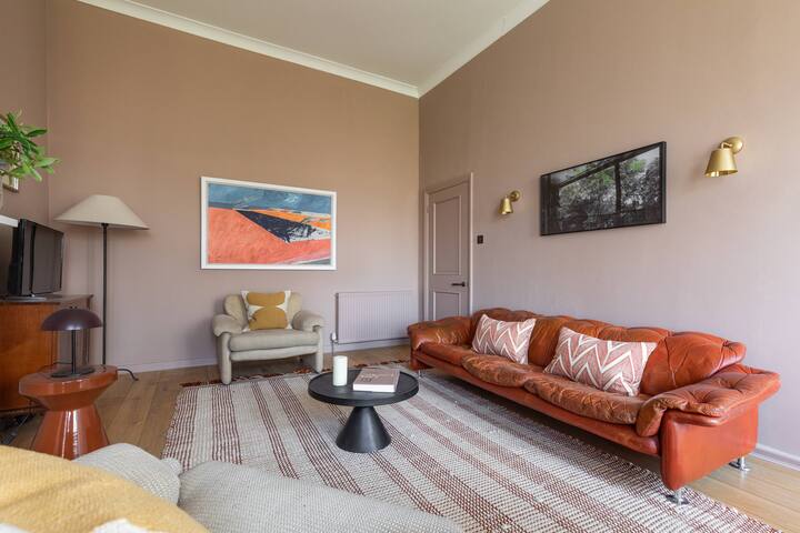 Ladbroke Grove XV by onefinestay gallery image 4