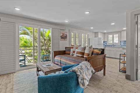 Successful Airbnb property: Jensen's Marina and Cottages - Cottage #12 in Captiva