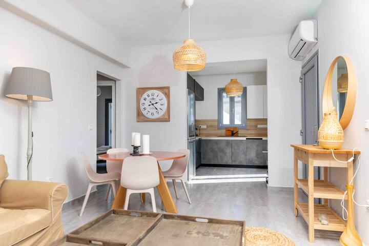 Unique Naxian House gallery image 4