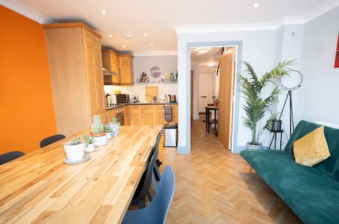 Spacious 3-Bed Townhouse Florence Villa Near River