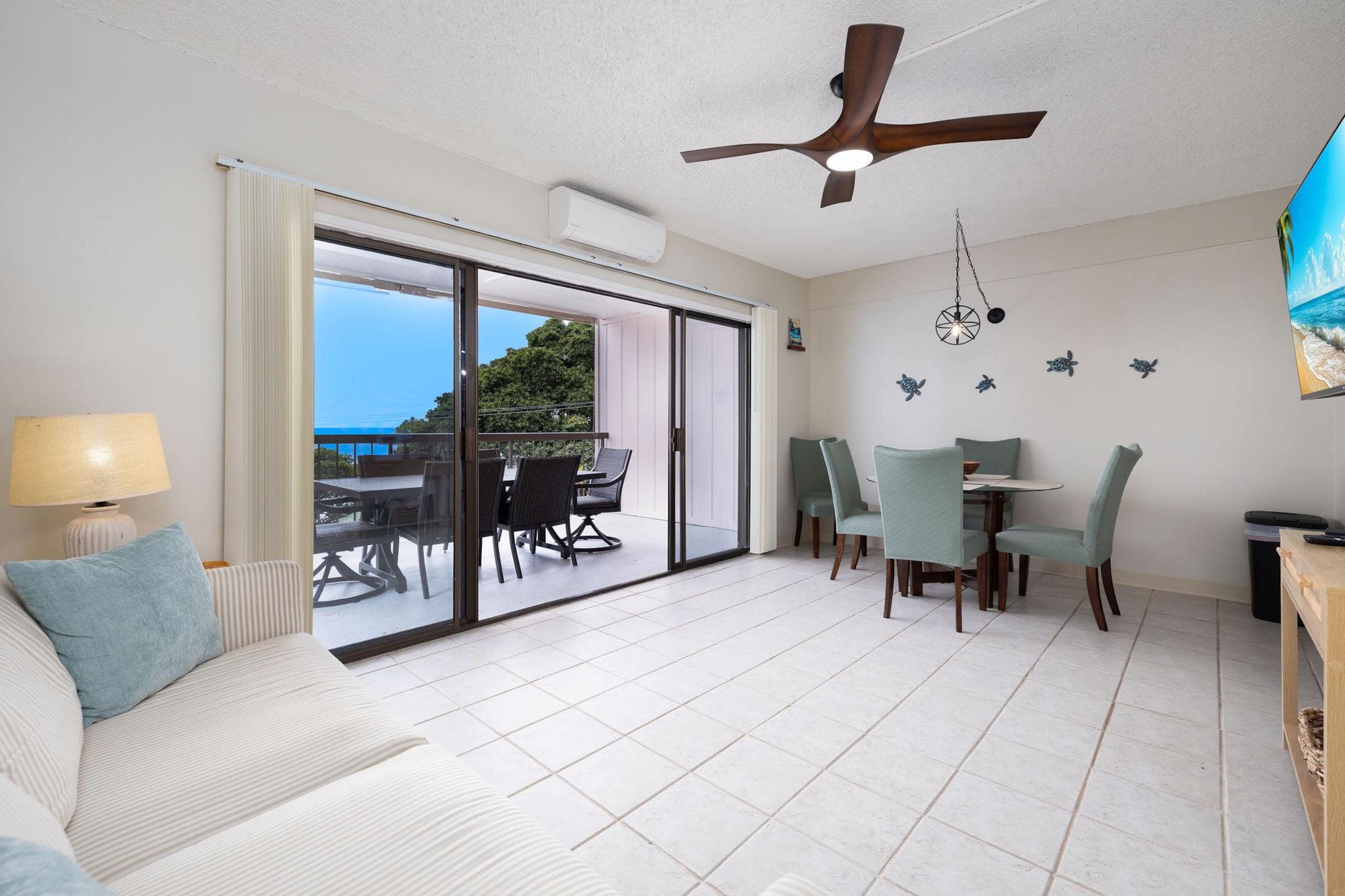 Condo in Kailua-Kona · ★4.5 · 1 bedroom · 2 beds · 1 private bath - Image 6