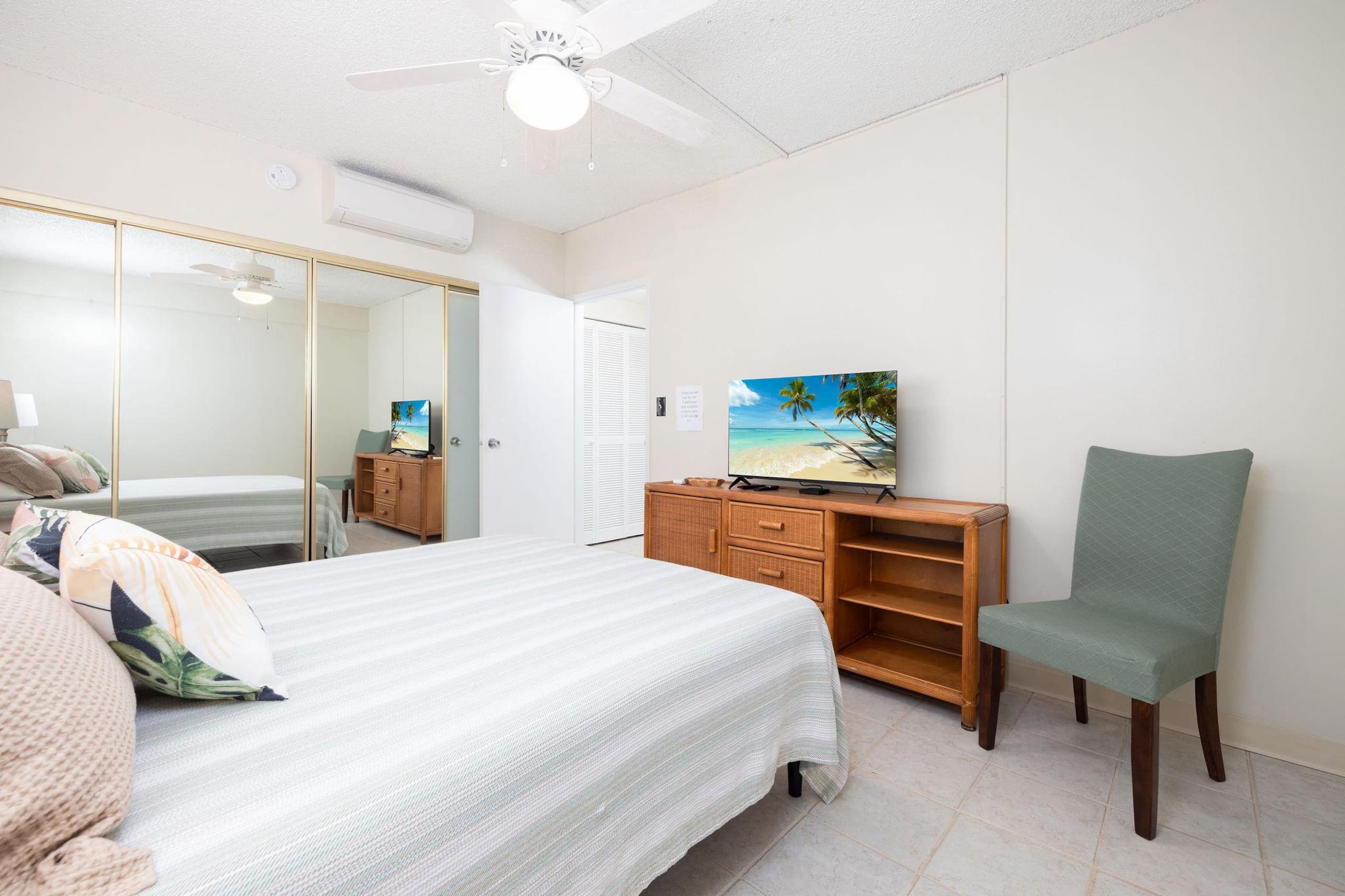 Condo in Kailua-Kona · ★4.5 · 1 bedroom · 2 beds · 1 private bath - Image 13