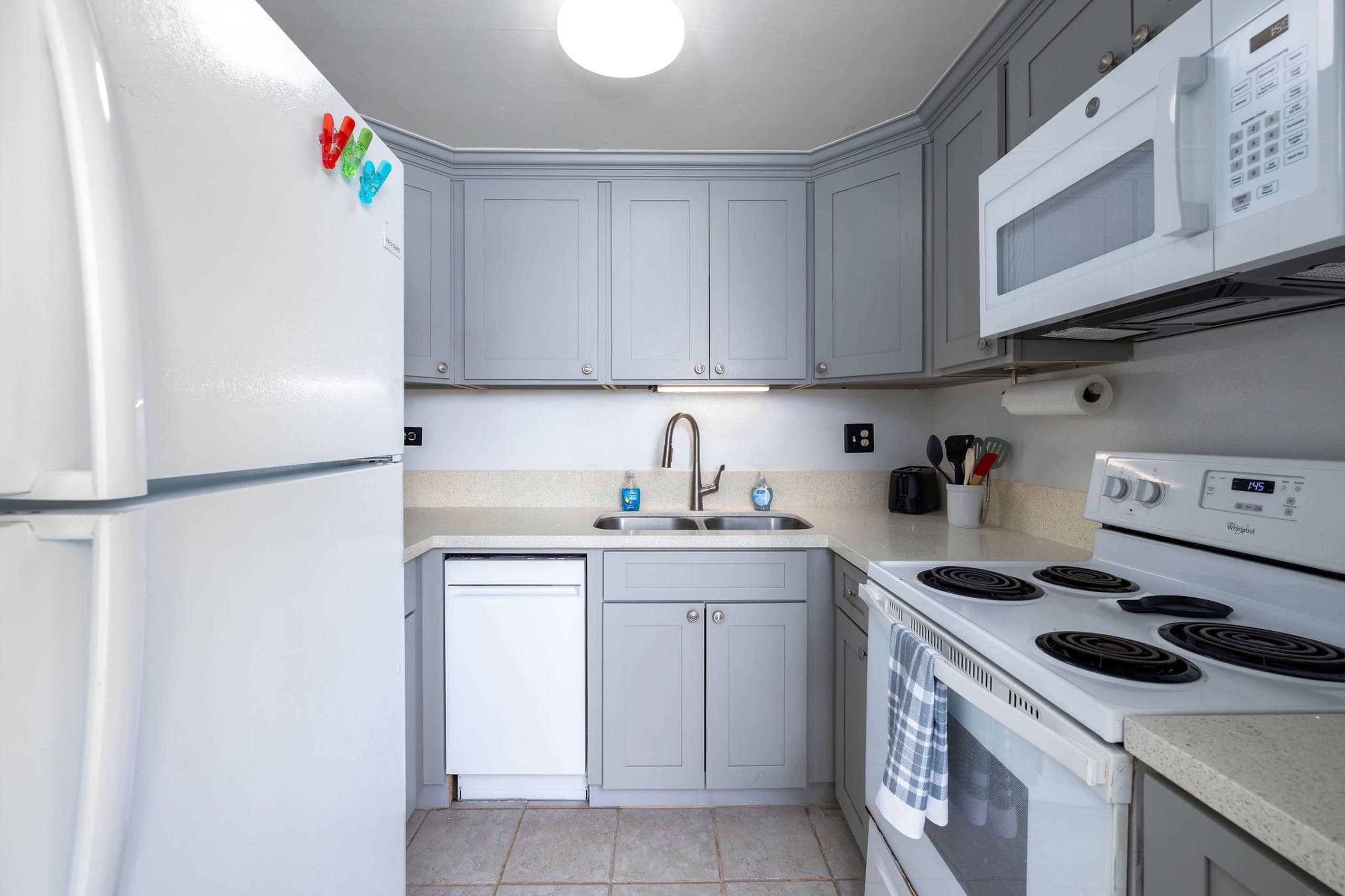 Condo in Kailua-Kona · ★4.5 · 1 bedroom · 2 beds · 1 private bath - Image 7
