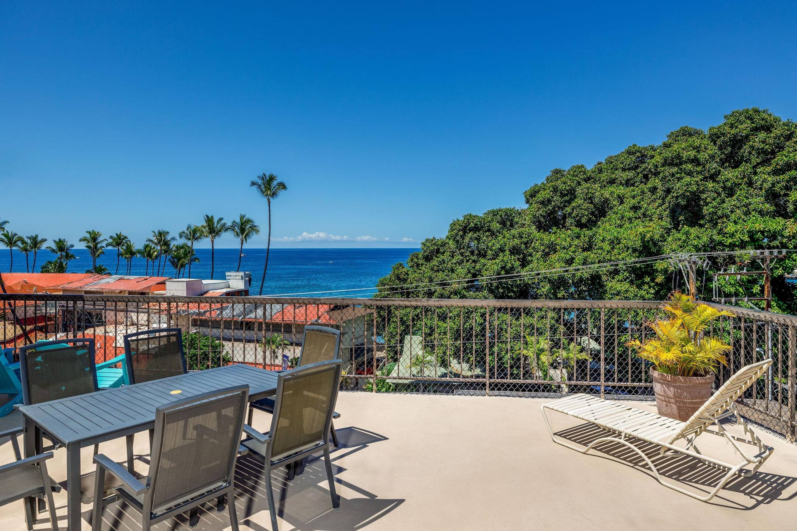 Condo in Kailua-Kona · ★4.5 · 1 bedroom · 2 beds · 1 private bath - Image 34