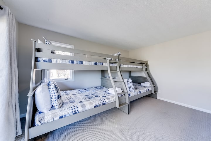 غرفة بطابقين